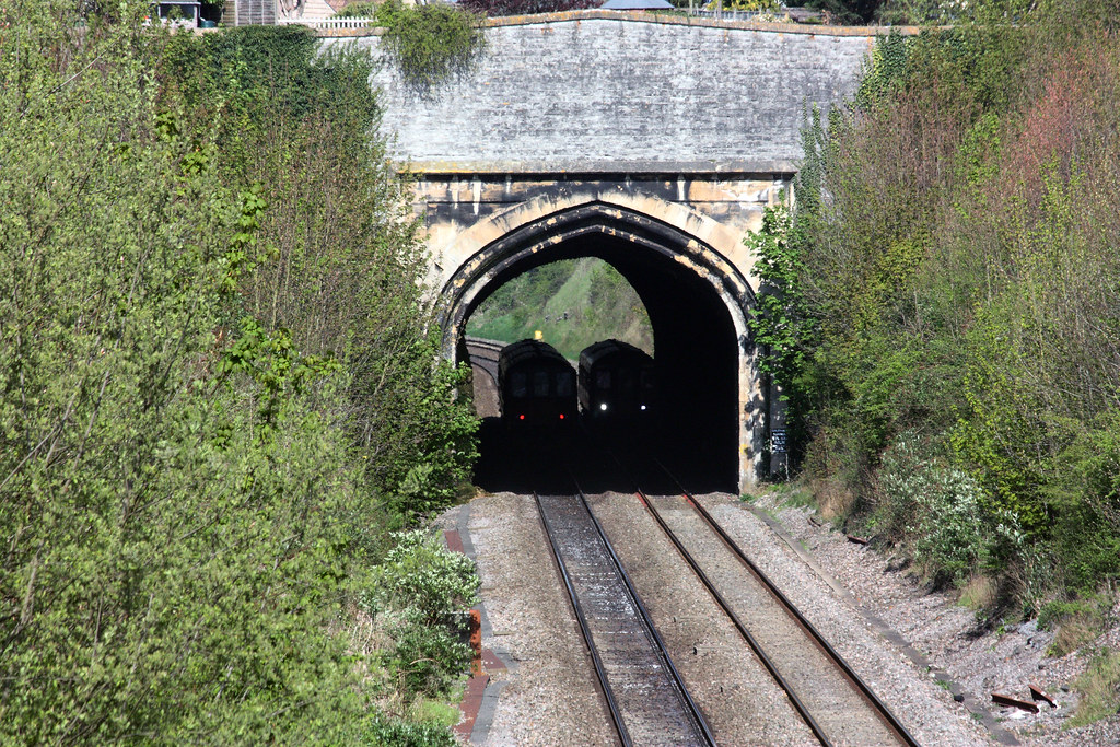 Saltford Tunnel, Saltford, Somerset Saltford Tunnel with 2… Flickr