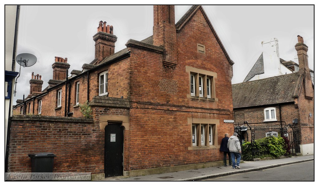 P1180559 Ramsey Court,Parish Church Conservation Area..Cro… Flickr