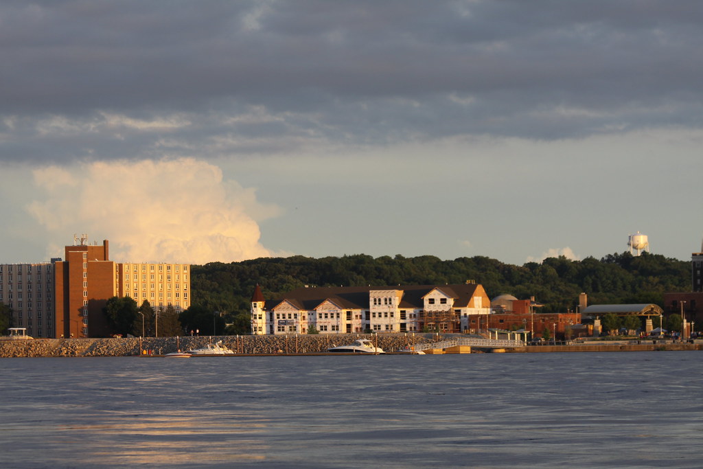 Rock Island, Illinois from the Iowa side of the river. Flickr