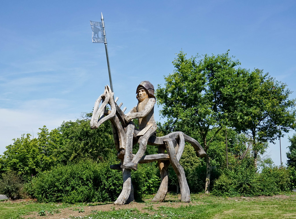 Tewkesbury Medieval Festival. Best roundabout in the UK. Flickr