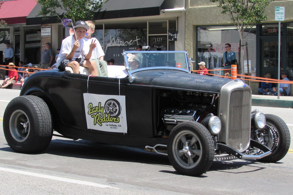 2014 LA CAÑADA FLINTRIDGE MEMORIAL DAY PARADE MEMORIAL DAY… Scott