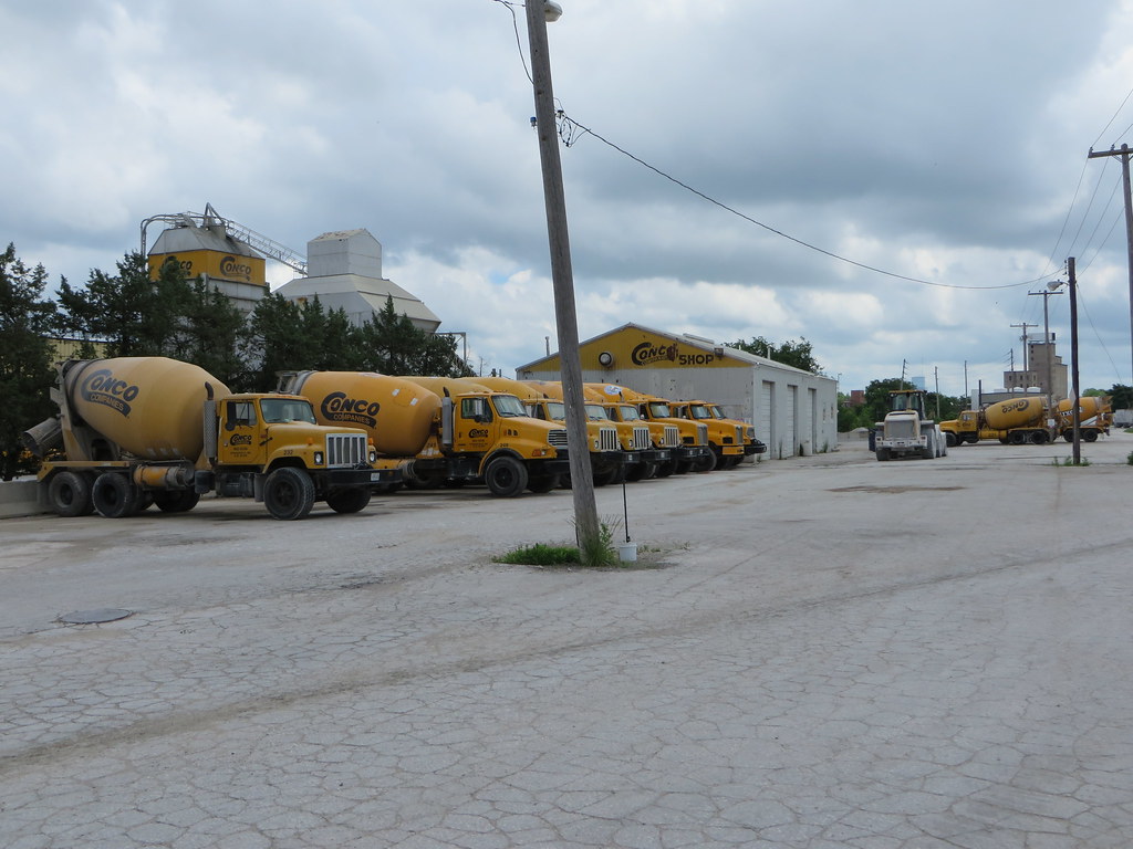 Conco Trucks Springfield MO 53114 Saturday, trucks parke… Flickr