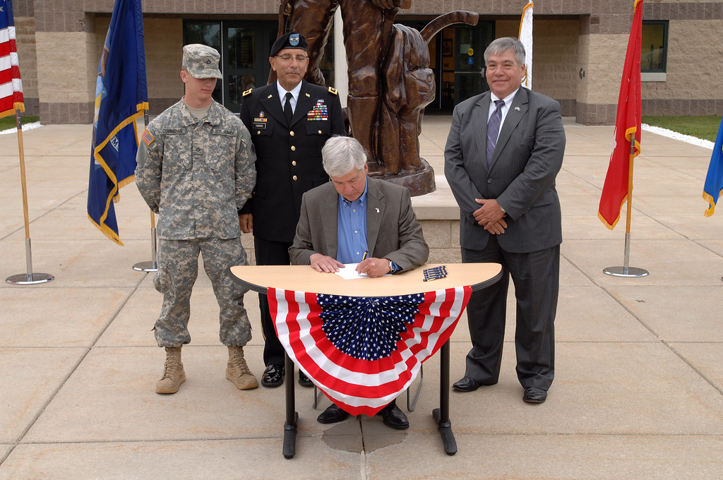 Gov. Rick Snyder signs National Guard tuition assistance b… Flickr