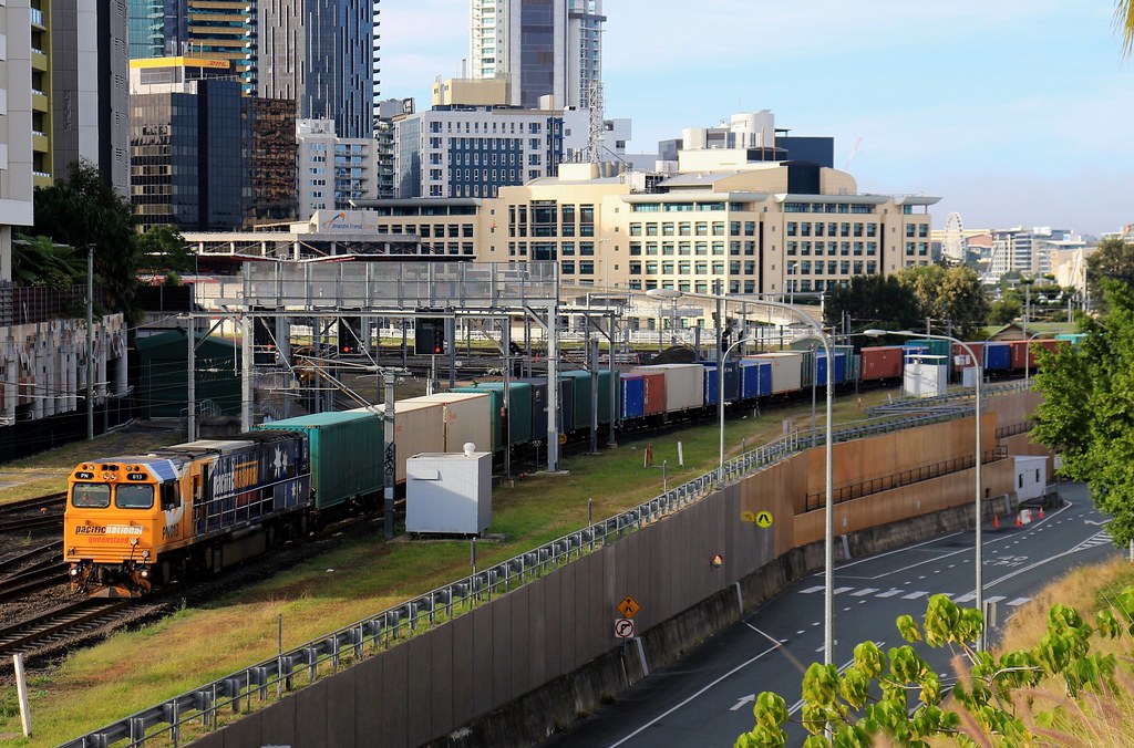 Pacific National QLD 82P7 Pacific National QLD's PN013, … Flickr