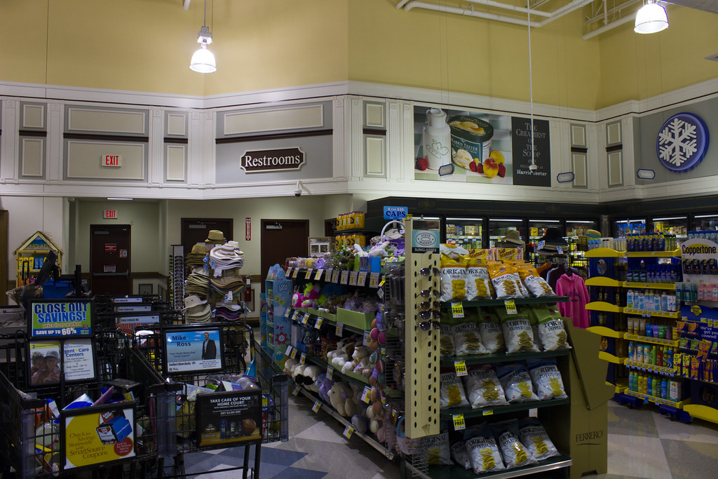 Harris Teeter Kitty Hawk, NC This is a Harris Teeter, lo… Flickr