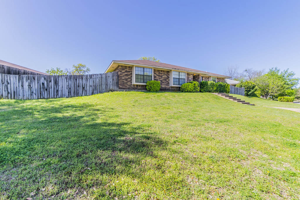 387630 438 Timberline Drive Duncanville, TX Brent Eckley Flickr