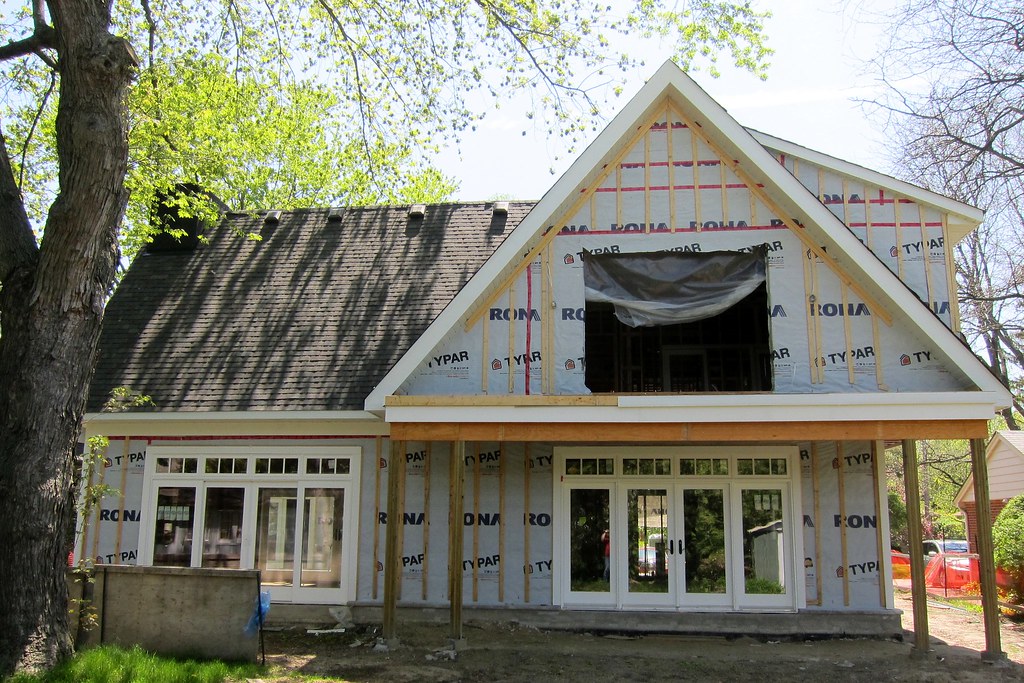 Trim at back Steve Foster Flickr