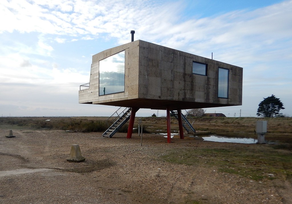 Flood Proof House, LeeoverSands b Douglas Law Flickr