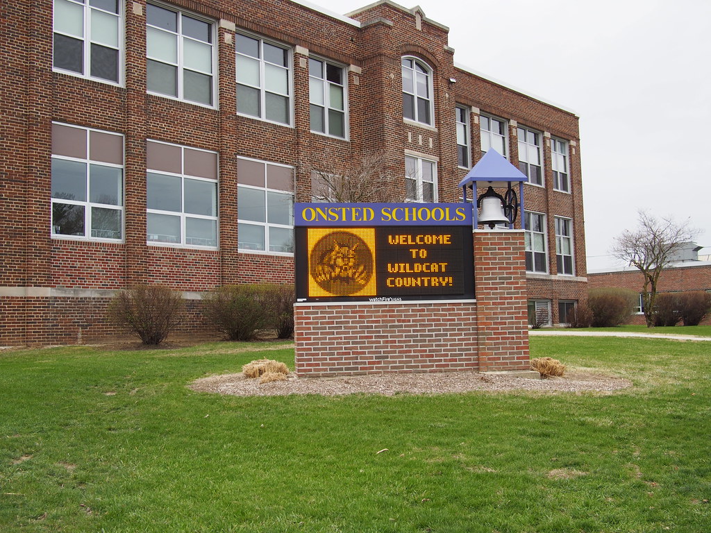Main Street, Onsted, Michigan (Pop. 909) Onsted Scools (Wi… Flickr