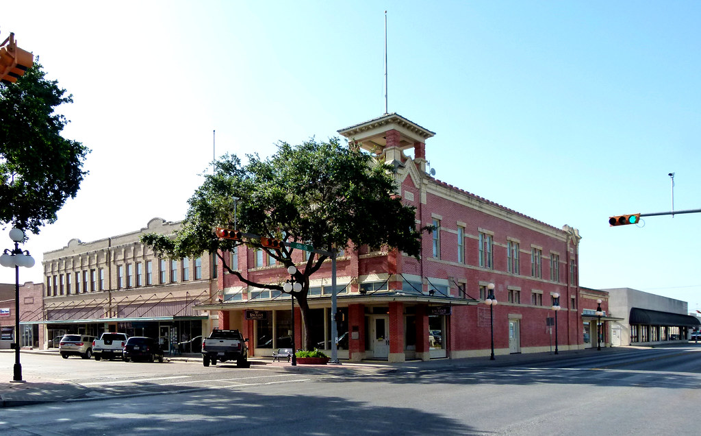 Ragland Building Kingsville, Texas It is now the King Ran… Flickr