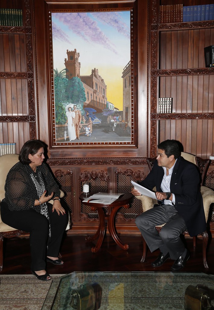 DR MARIA GUTIERREZ 5 Juan Orlando Hernández Alvarado Flickr