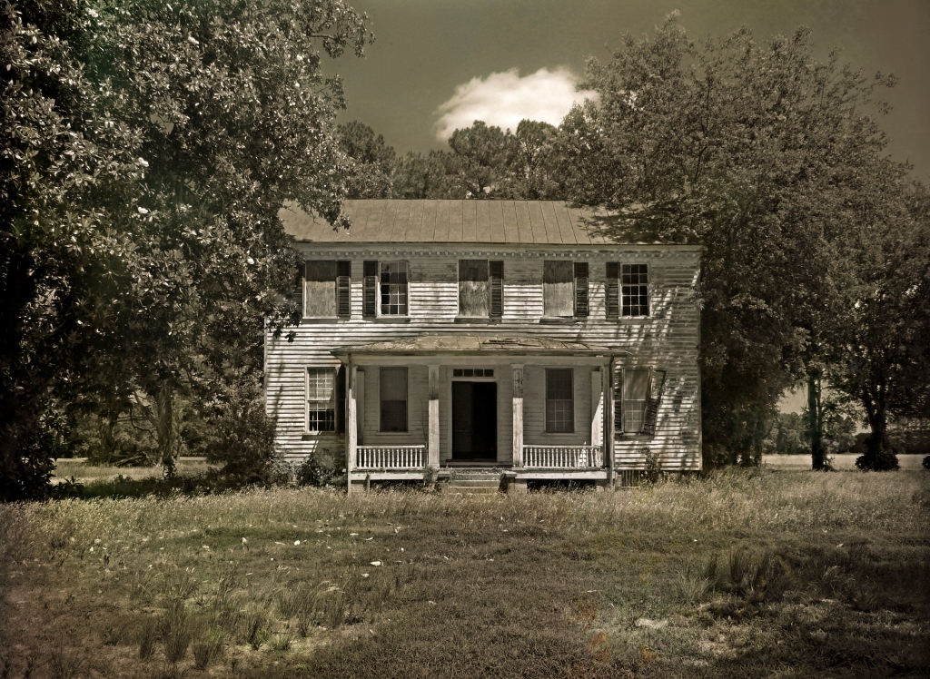 A Federal Masterpiece Abandoned 18101820 House in Hertford County