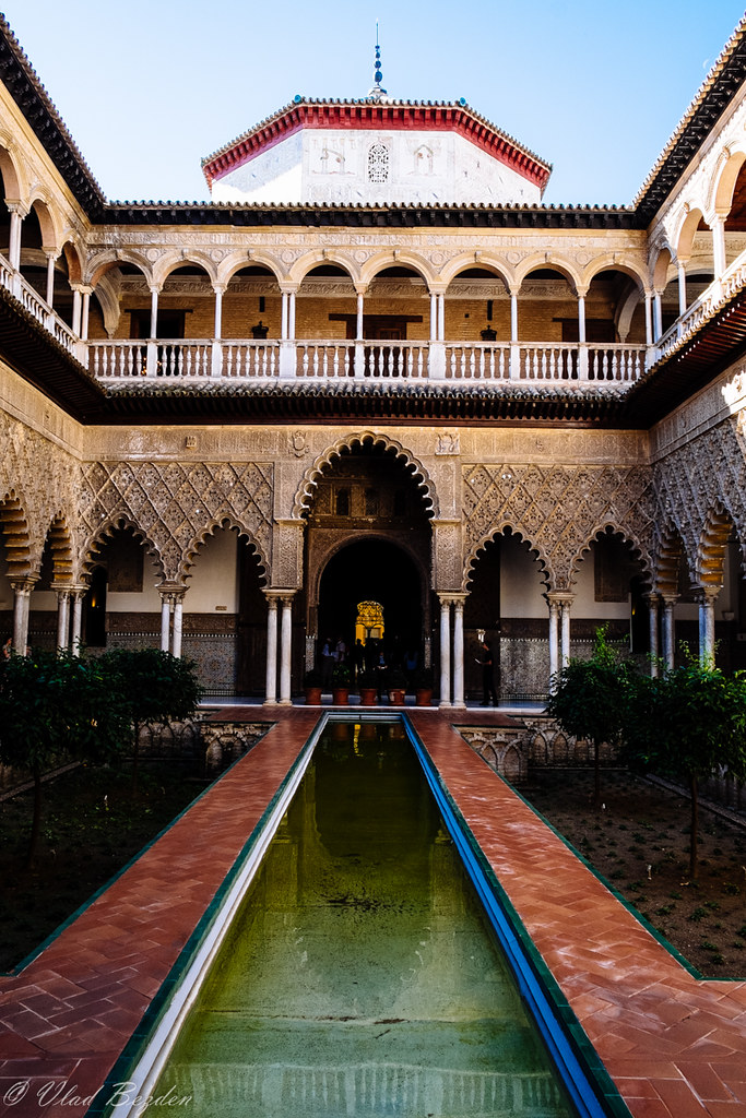 Courtyard of the Maidens at the Palace of King Pedro I. Al… Flickr