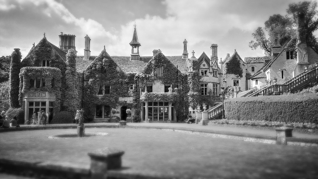 Country Manor true2source Flickr