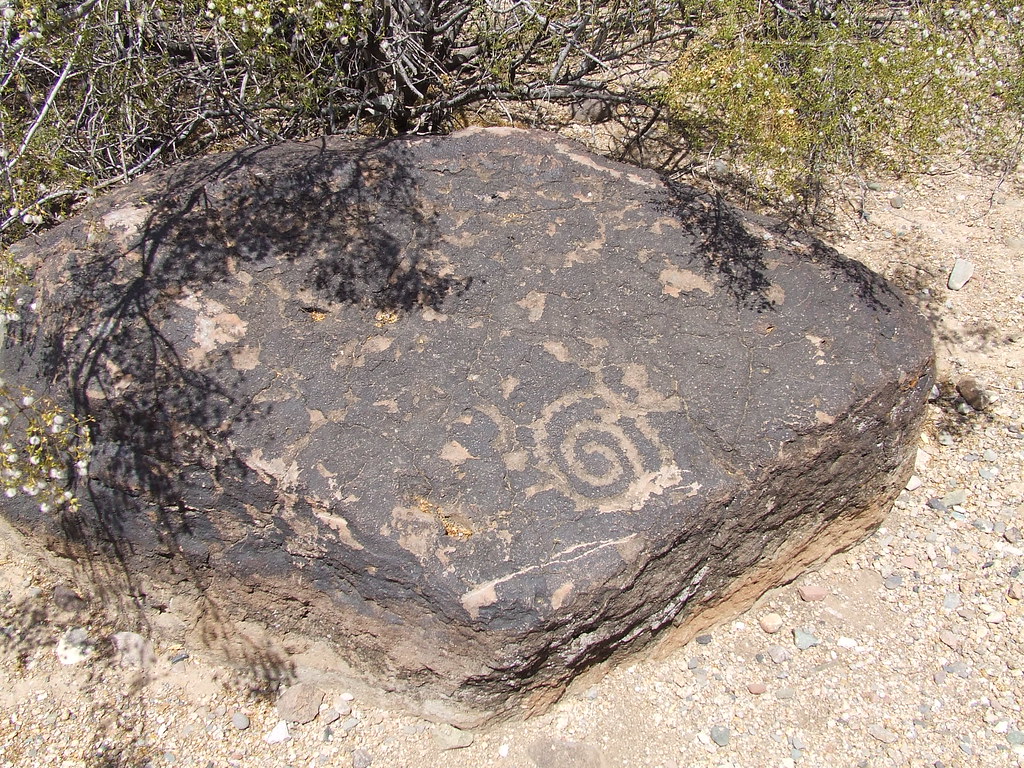 petroglyphs Native American petroglyphs at Deer Valley Roc… Flickr