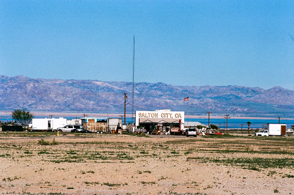 Salton Sea City First time using this film. Rebel G Agfa V… Flickr