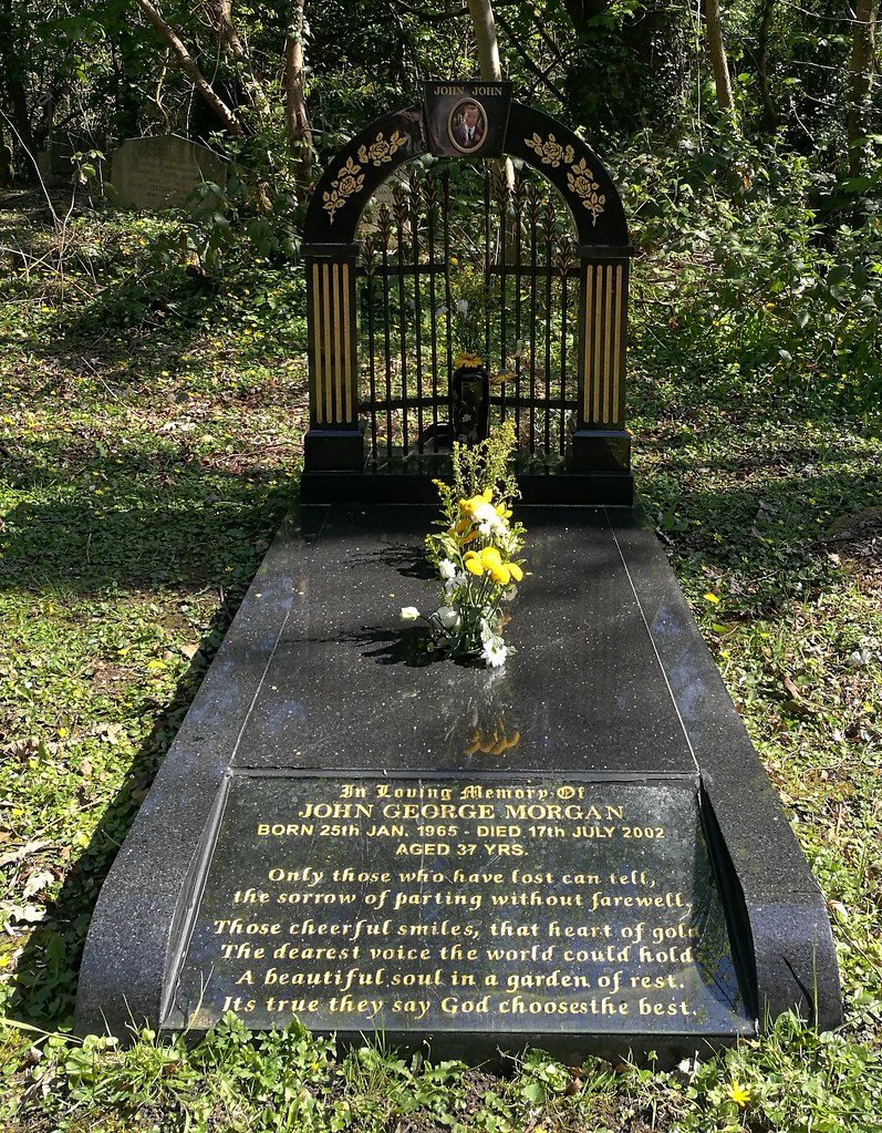 St Pancras and Islington Cemetery, East Finchley The grave… Flickr