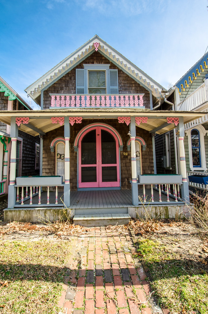 Gingerbread Houses On Martha's Vineyard Oak Bluffs, MA m01229
