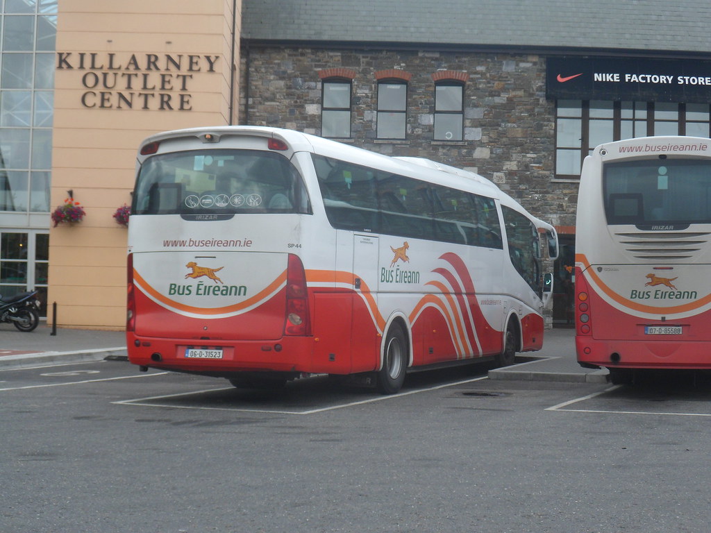 Bus Eireann SP 44 (06D31523) Killarney Bus Station. Flickr