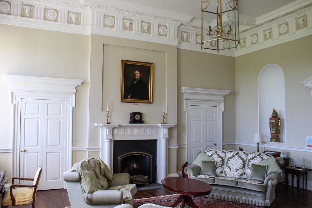 19 Belford Hall, entrance hall William Taggart Flickr