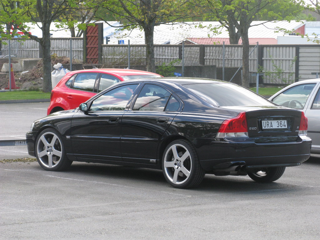 Volvo S60 R Awd | Nakhon100 | Flickr