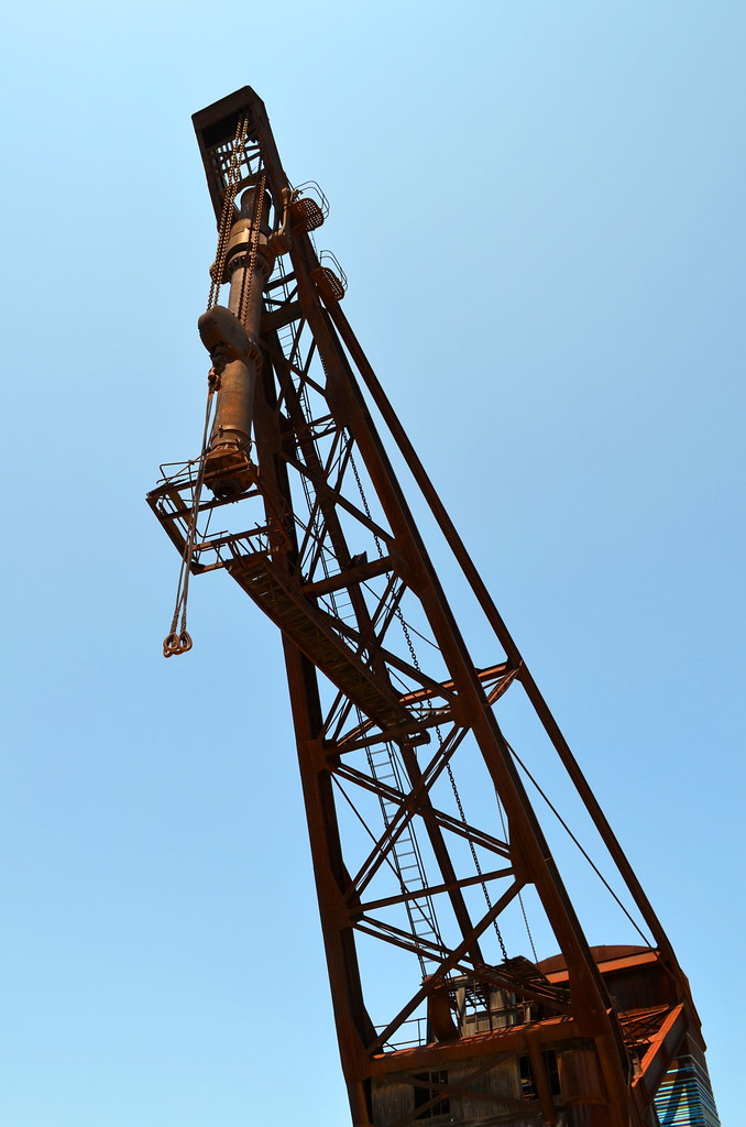 The Great Armstrong, Mitchell & Co. Crane II [Venice 28 … Flickr