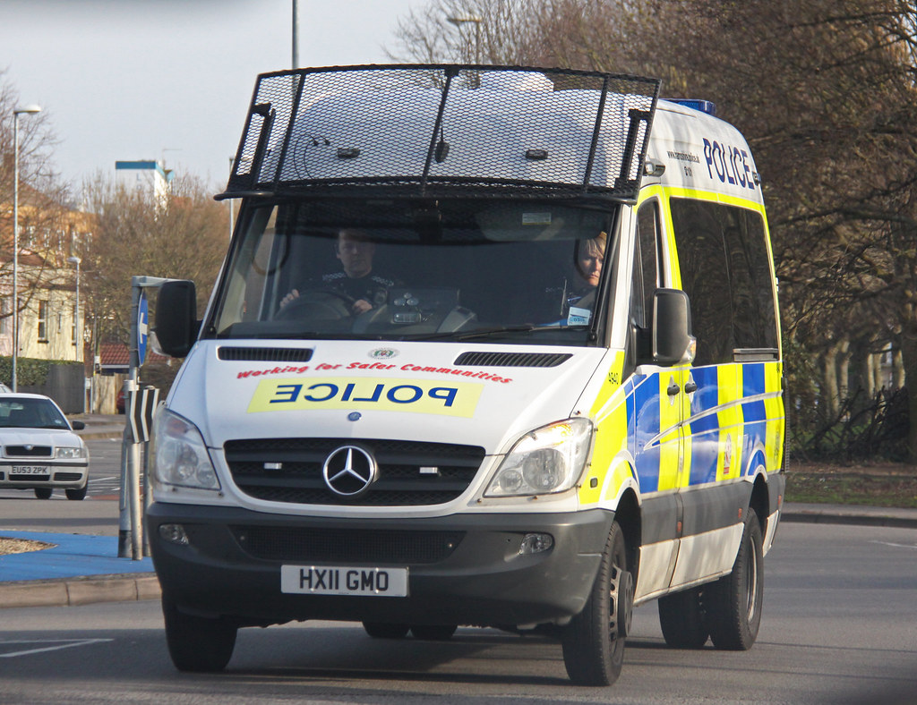 Hampshire Police Mercedes Sprinter Public Order Van 4930 … Flickr