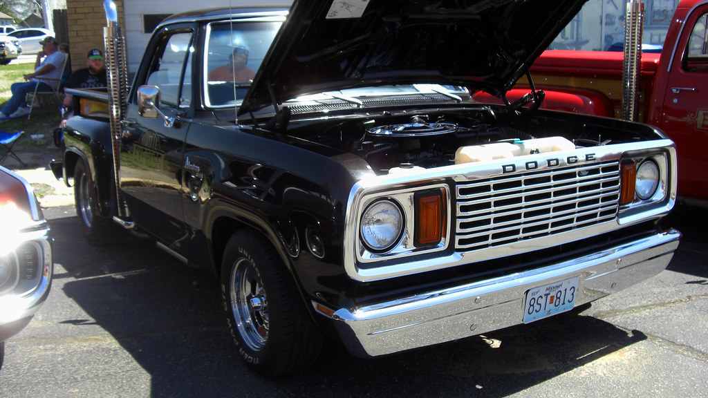 CIMG7905 "Cruise The Burg Car Show" 2014 in Louisburg, Kan… Flickr