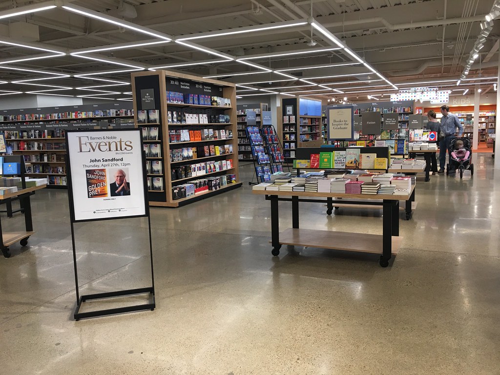 Flickriver Photoset 'Barnes & Noble The Galleria Edina