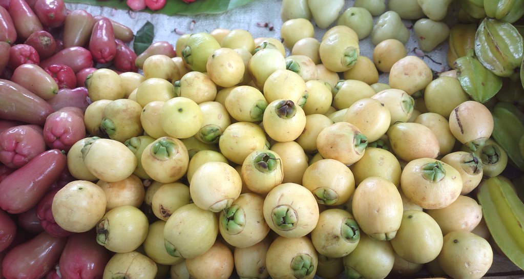 Weird fruits Paneer apple and to the right , paneer guava … Flickr