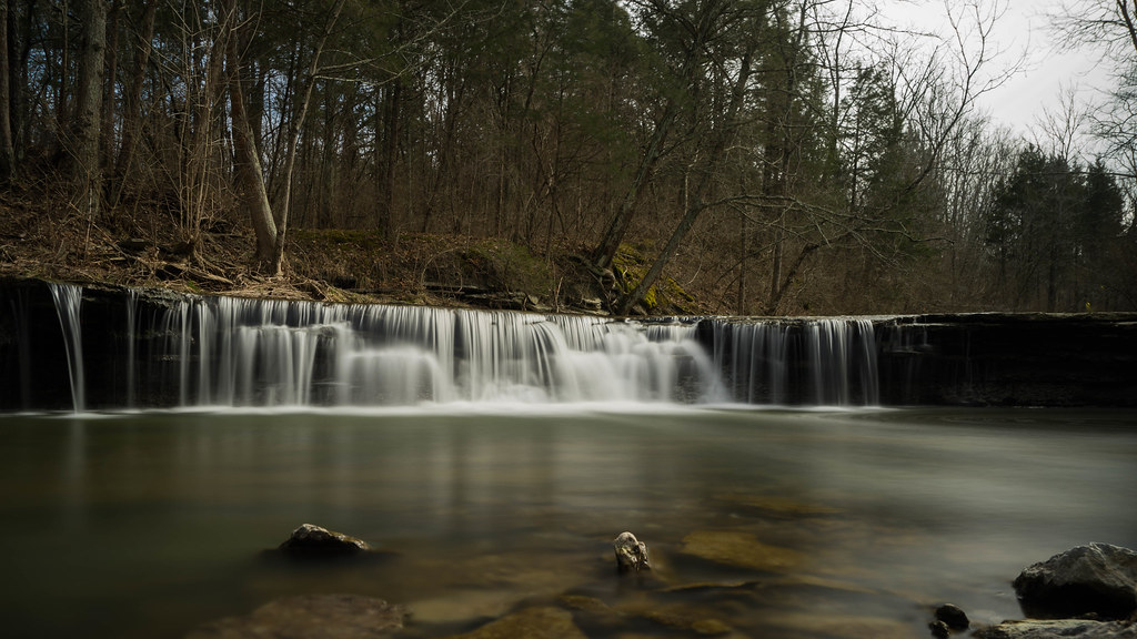 Horseshoe Falls Caesar Creek State Park. Photo Lou T "Lonnie & Lou" tennant Flickr