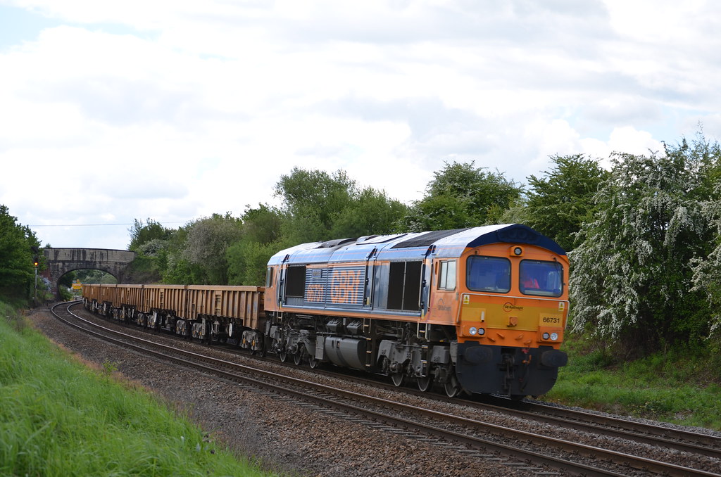 GBRf 66731 with 6M40, WestburyStud Farm, passes Hawkeridg… Flickr