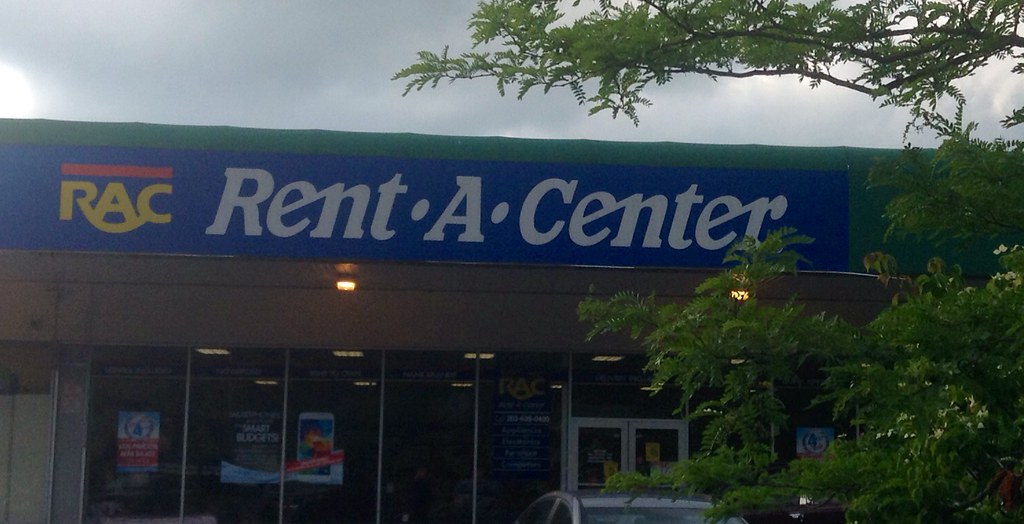 RentACenter Store, 62014, Meriden, CT. Pics by Mike Moz… Flickr