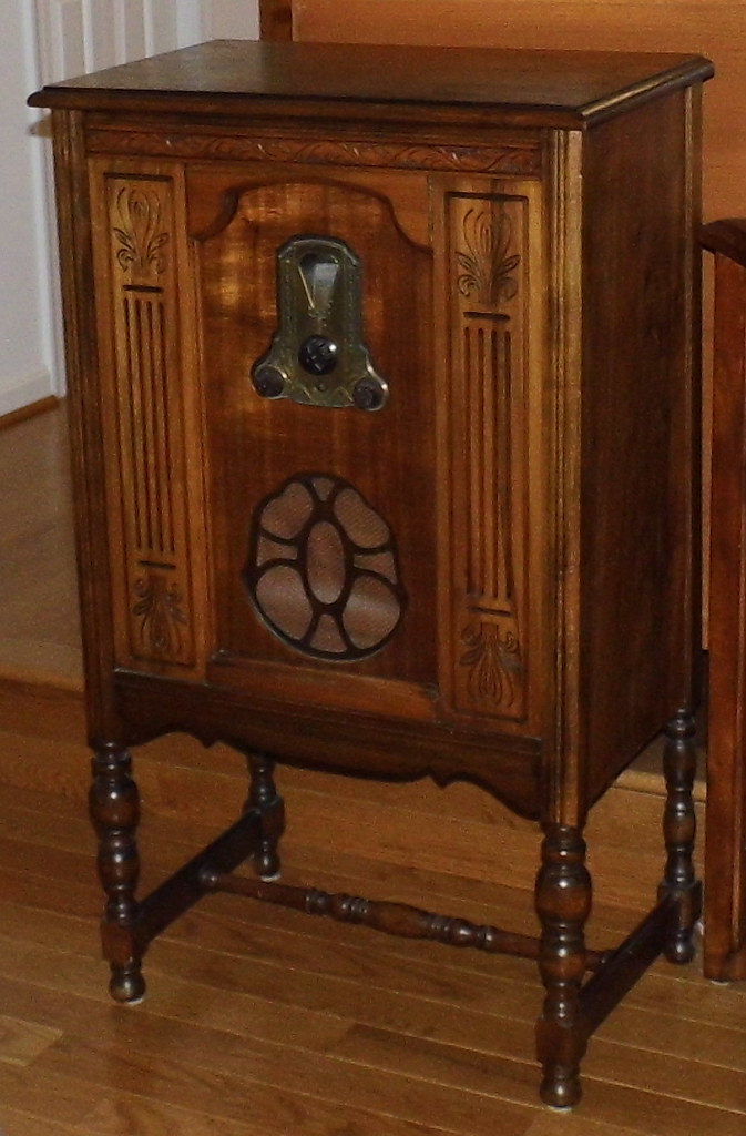 Vintage Stewart Warner Console Radio, 950 Series, AM Band,… Flickr