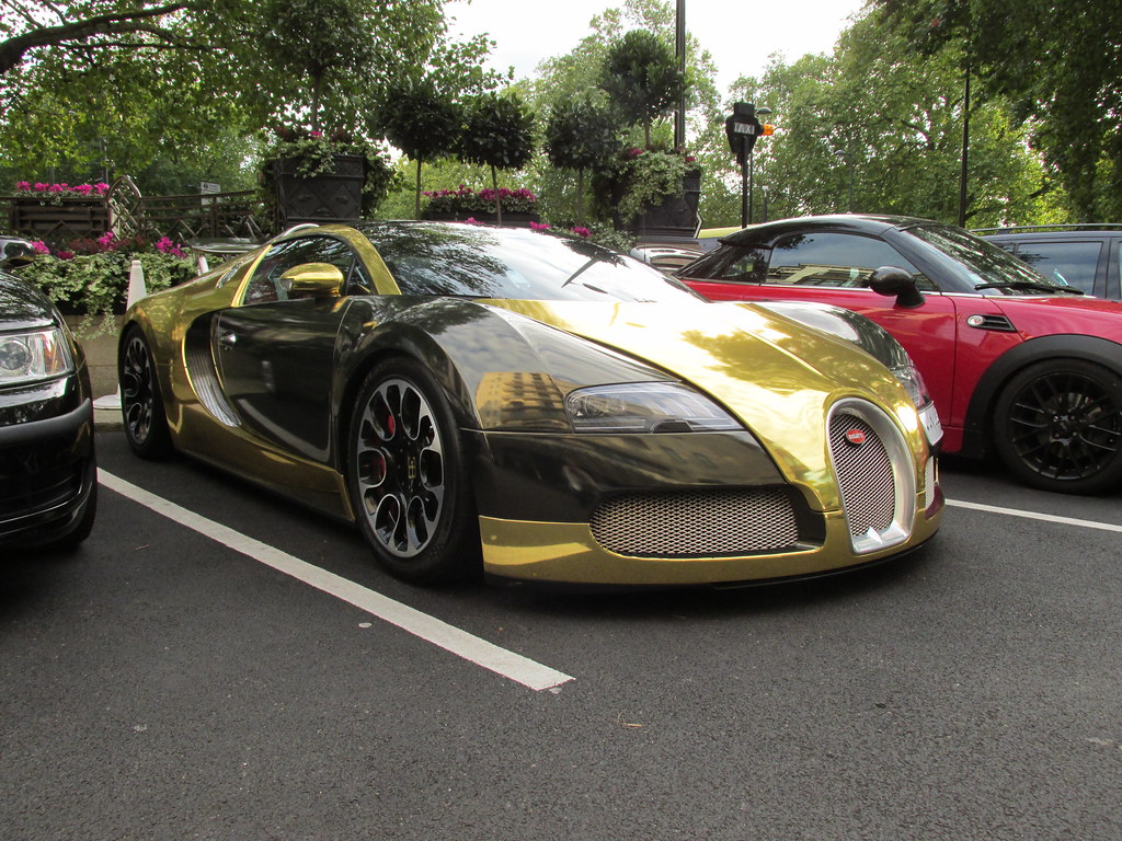 Bugatti Veyron Gold Chrome
