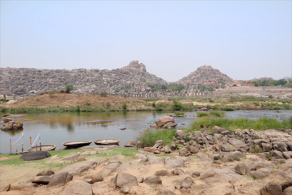 La rivière Tungabhadra (Hampi, Inde) La rivière Tungabhadr… Flickr