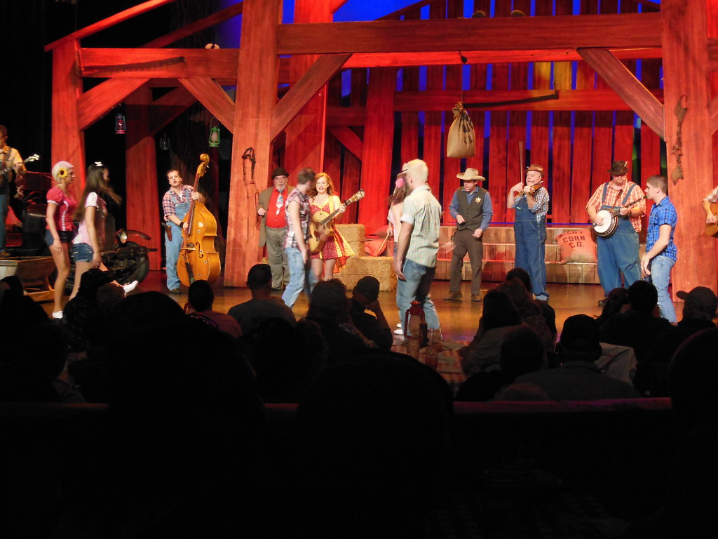 Hatfields & McCoys Dinner Show Jim and Judy enjoyed the Ha… Flickr