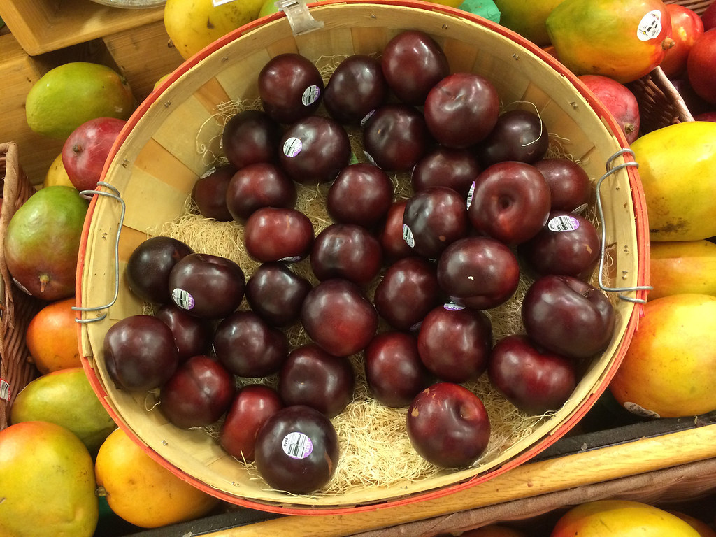 Plums Bunch of plums at Publix. Steven Miller Flickr