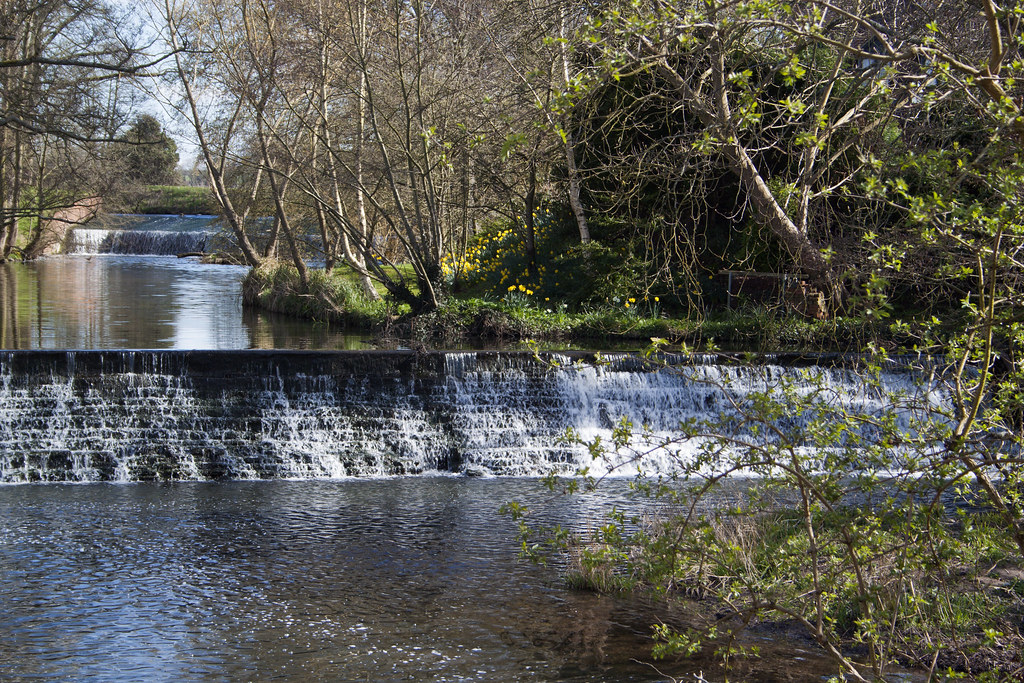 Wootton Wawen Weir1Spring 2014 Michael Davis Flickr