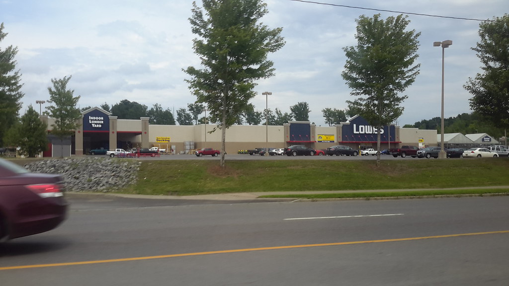 Lowe's Rome, NY A Lowe's store at 1230 Erie Boulevard We… Flickr