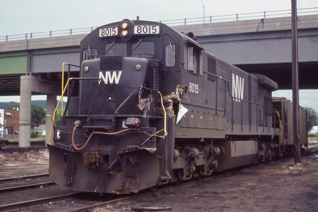 NW 8015 Little body work needed, D&H Bevier Street service… Flickr
