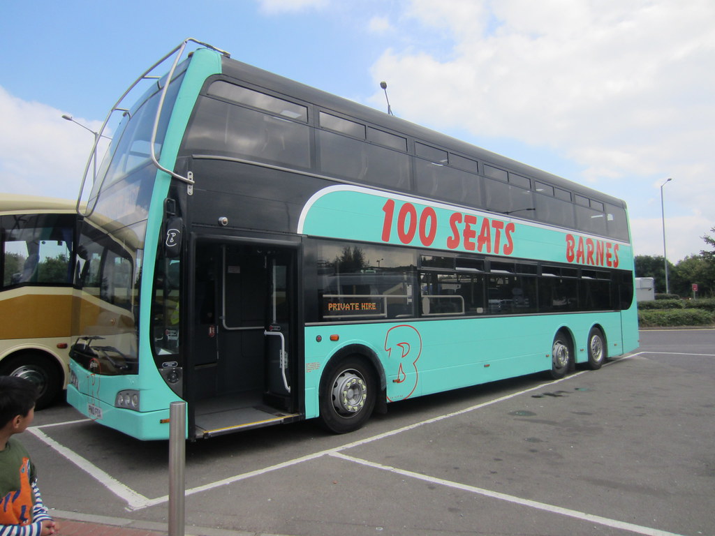 Barnes Coaches PN10FDA Barnes Coaches PN10FDA at Reading S… Flickr
