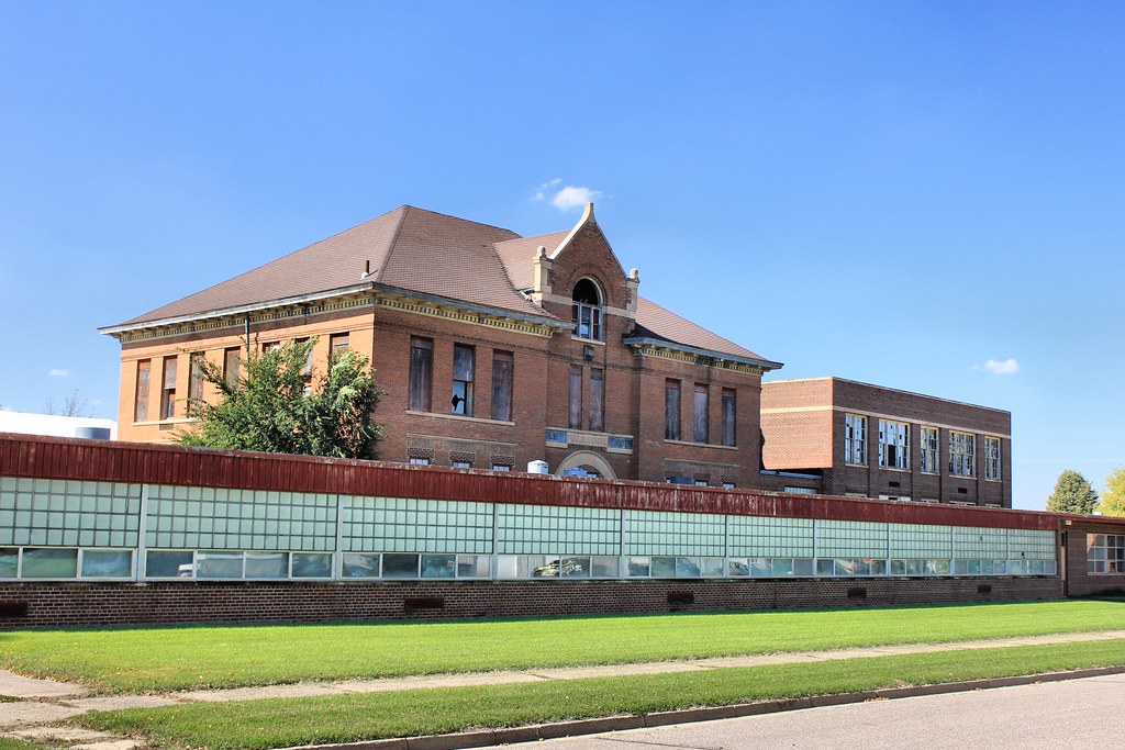 Public School (Former) Sanborn, MN Sanborn's public scho… Flickr