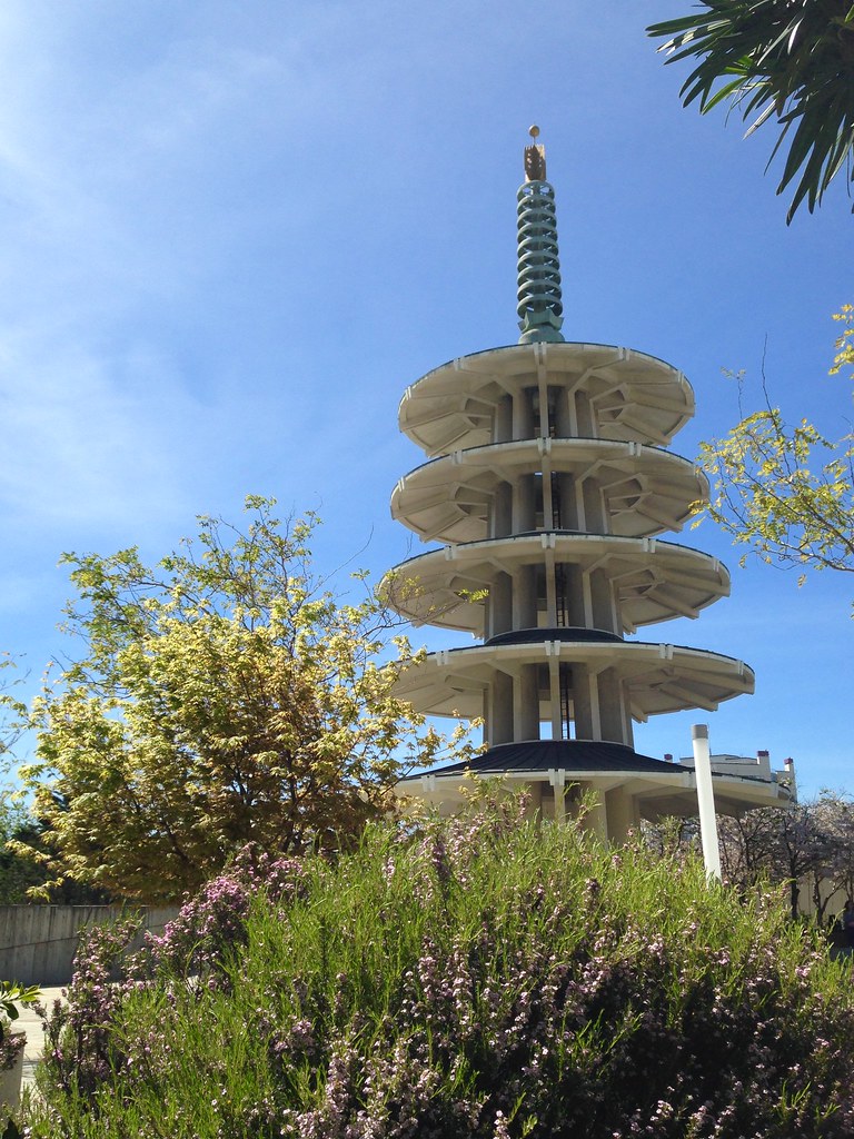 Peace Pagoda, Japantown, San Francisco Among the spring fl… Flickr