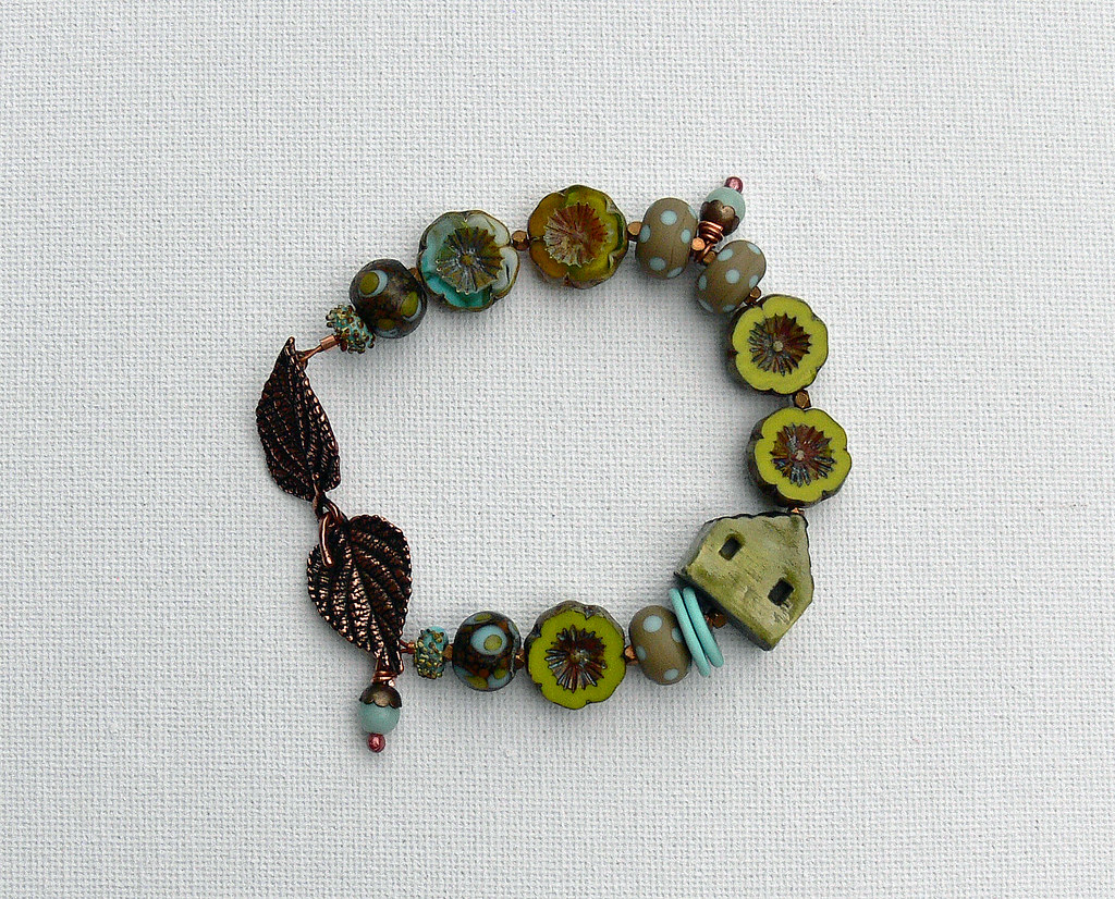 P1060763 Elluka, Garden of Beads, A Beaded Gift, Czech gla… Flickr