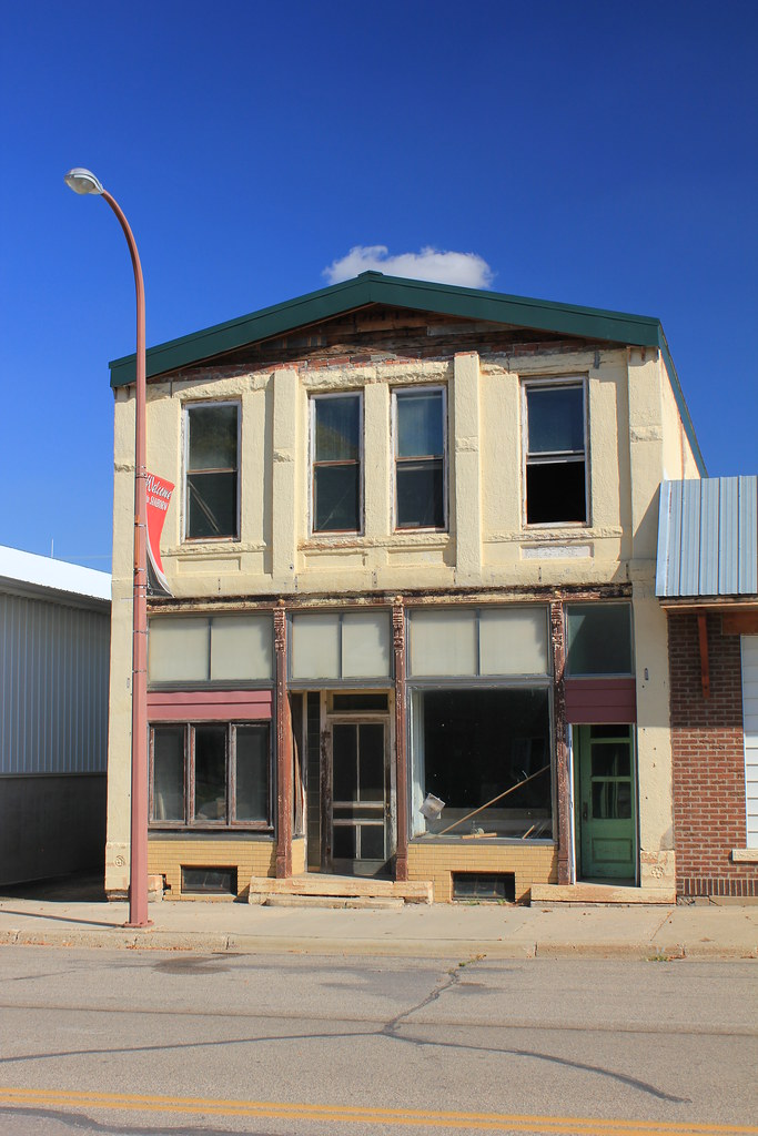 Downtown Building Sanborn, MN Tom McLaughlin Flickr