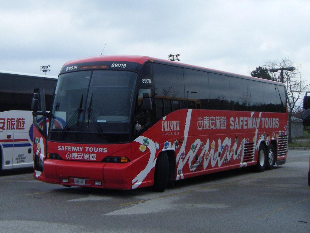 Coach Canada / Megabus 89018 Aikman the Bus Driver Flickr