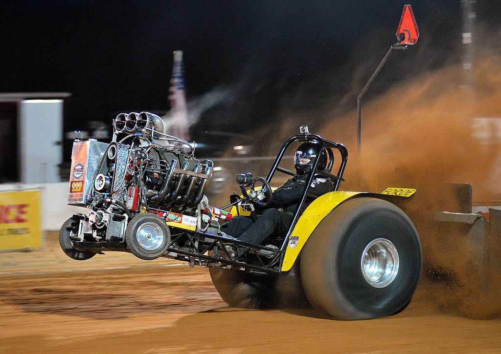 The "Family Force" Modified Mini pulling tractor At the NT… Flickr