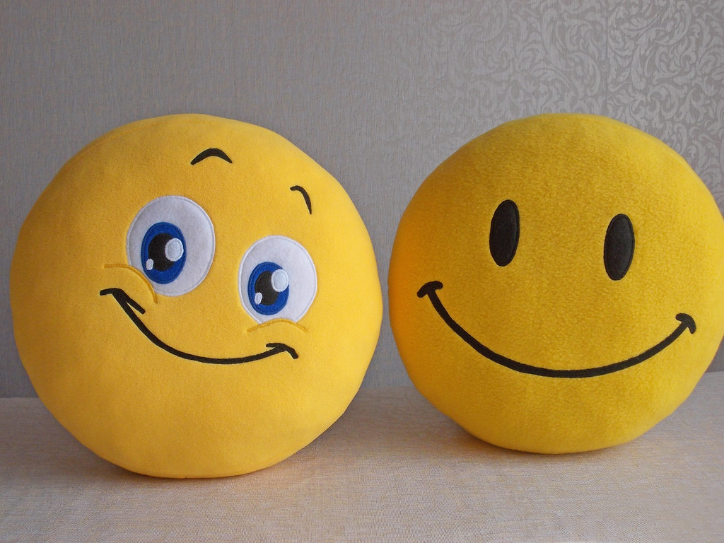 Blue eyes, smiley, smiley face, smiley pillow, smiley face pillow