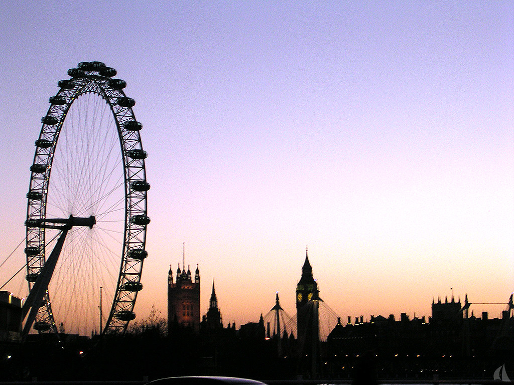London Skyline / Horizon londonien The "London Eye", the P… Flickr